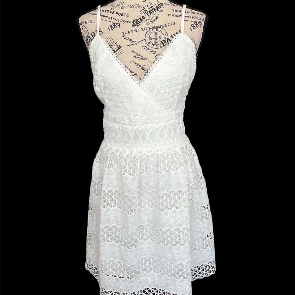 Guess Dress NWOT - Picture 5 of 17